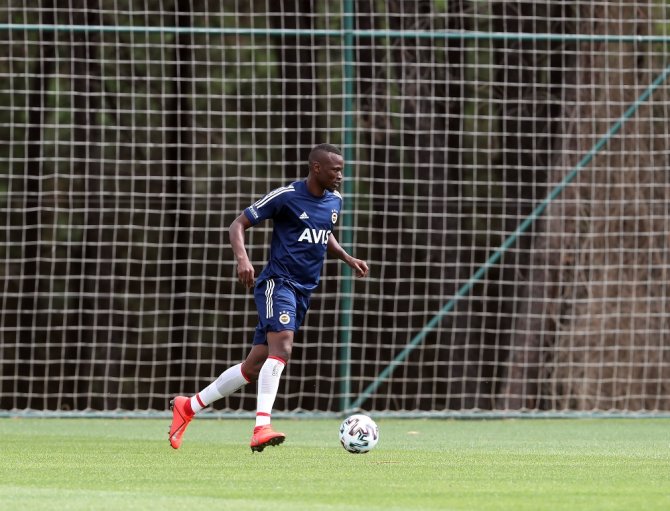 Mame Thiam, İlk Antrenmanına Çıktı