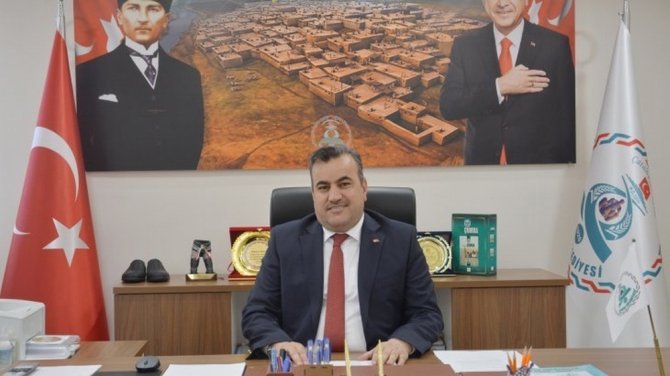 Korona Virüsten Vefat Eden Belediye Başkanı Defnedildi