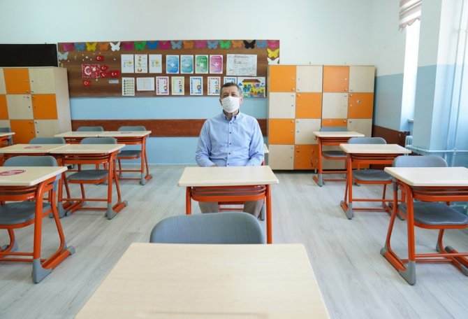 İlk ‘Okulum Temiz’ Belgesi Gümüşoluk İlkokuluna Verildi