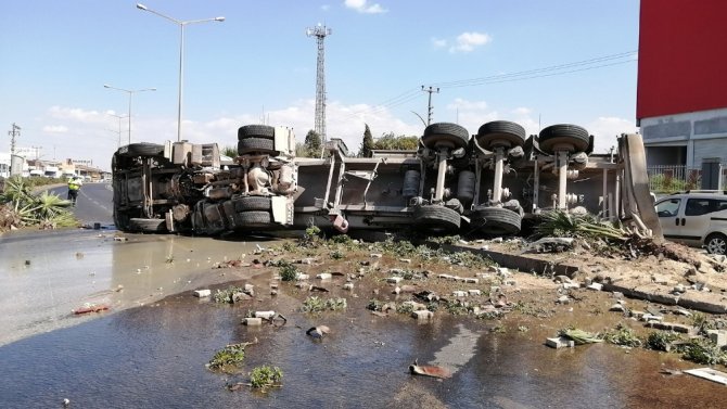 Turgutlu’da Kimyasal Madde Yüklü Tanker Devrildi: 1 Yaralı