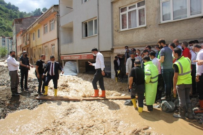 Çevre Ve Şehircilik Bakanı Murat Kurum Dereli İlçesinde İncelemelerde Bulundu