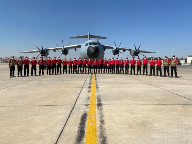 Askeri Ekipler Selden Zarar Gören Giresun’un Yardımına Koştu