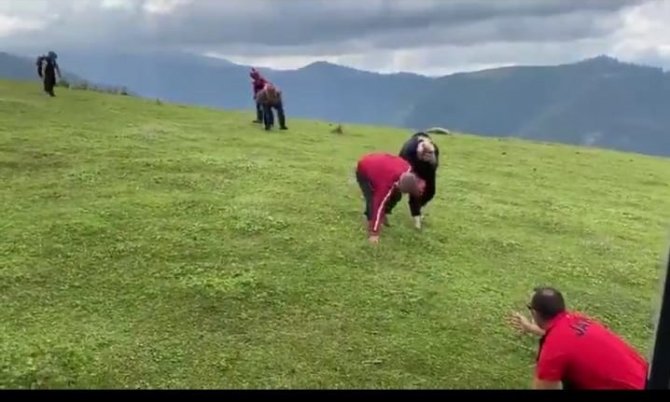 Jak Timleri Giresun’da Herkesin Yardımına Koşuyor