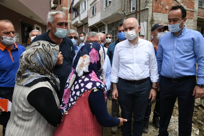 Bakan Karaismailoğlu, Selin Vurduğu Beldelerde İncelemede Bulundu