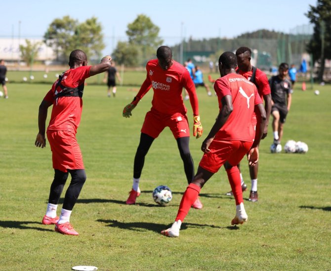 Sivasspor Günü Tek İdmanla Tamamladı