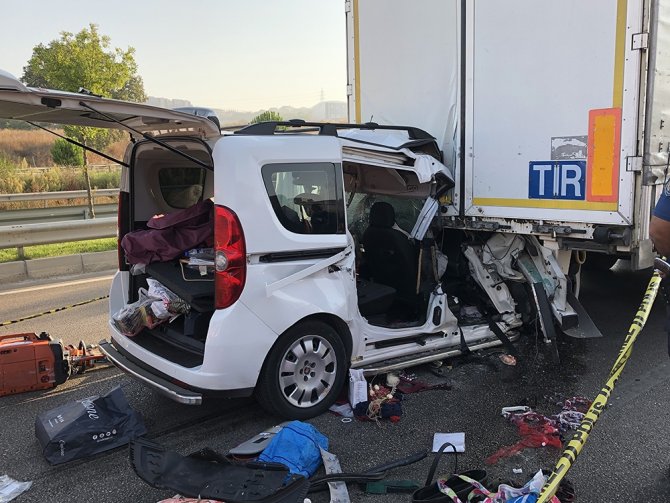 Kına Dönüşü Düğün Yolunda Genç Çifti Ölüm Ayırdı