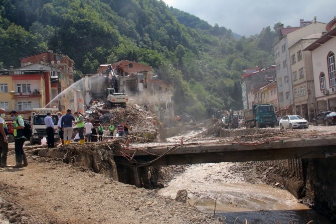 Prof. Dr. Mustafa Cin: “Sadece Ana Derelerde Değil Onları Besleyen Yan Kollar İçin De Tedbir Alınmalı”