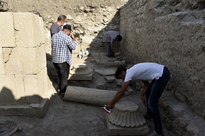 Satala Antik Kenti’ndeki Kazılarda Bin 500 Yıllık Roma Askeri Zırhı Bulundu