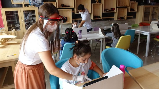 Korona Virüs Önlemleri Altında İlk Sınavlarına Girdiler