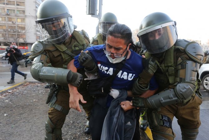 Şili’de Protesto Gösterisinde 20 Kişi Gözaltına Alındı