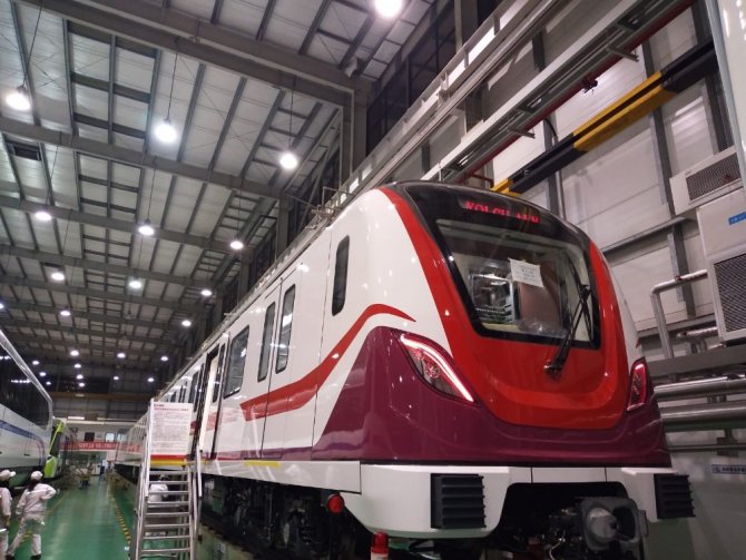Gayrettepe-istanbul Havalimanı Metrosunda İlk Tren Raylara İndi