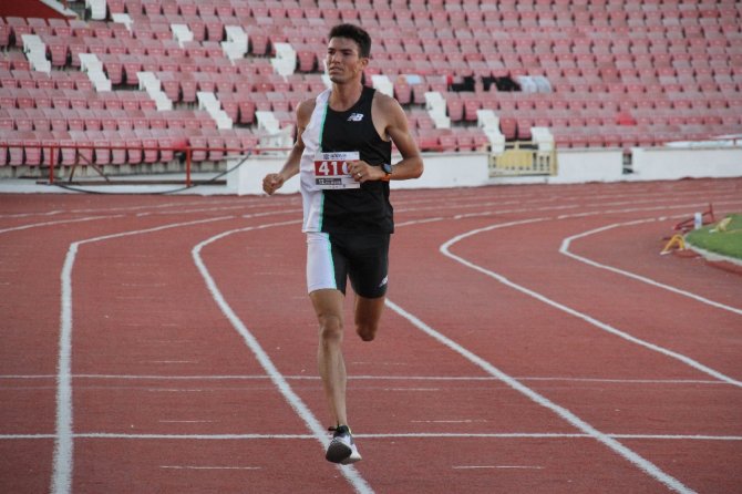 12. İsmail Akçay Yol Koşusunda Zafer Adel Mechaal’in