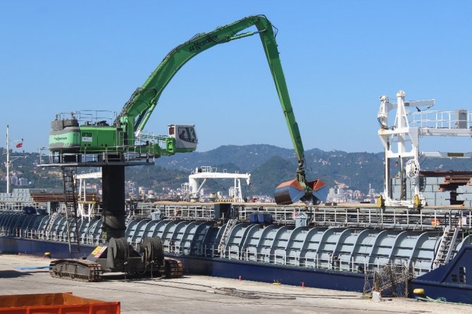 Giresun Limanı Bölge İhracatının Yükünü Sırtlıyor