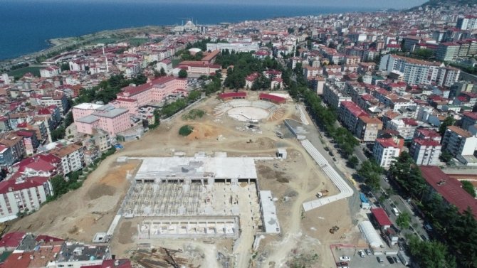Trabzon’da Millet Bahçesi’nin Yapımı Devam Ediyor
