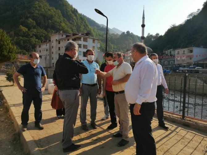 Giresun’da Sel Bölgelerinde Psiko Sosyal Destek Veriyor