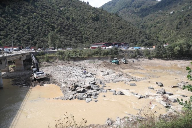 Bakan Soylu, Giresun’da İncelemelerde Bulundu