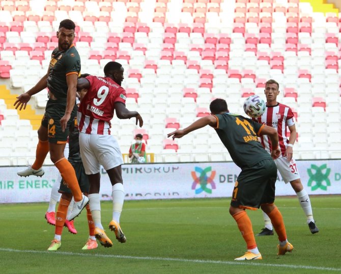 Alanyaspor, Sivasspor’u 2-0 Mağlup Etti