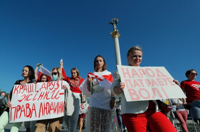 Belarus’ta Muhalif Kolesnikova’ya Destek Yürüyüşü