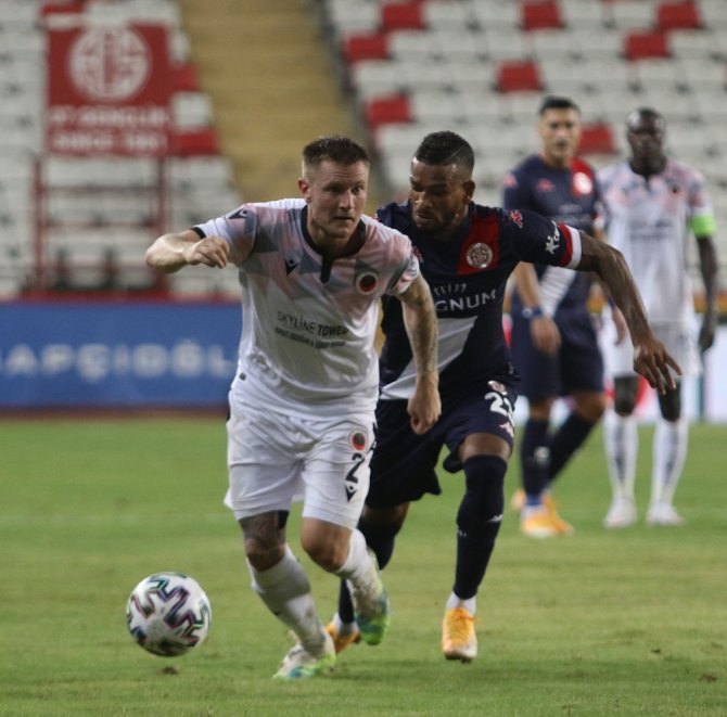 Süper Lig: Fraport Tav Antalyaspor: 2 - Gençlerbirliği: 0 (Maç Sonucu)