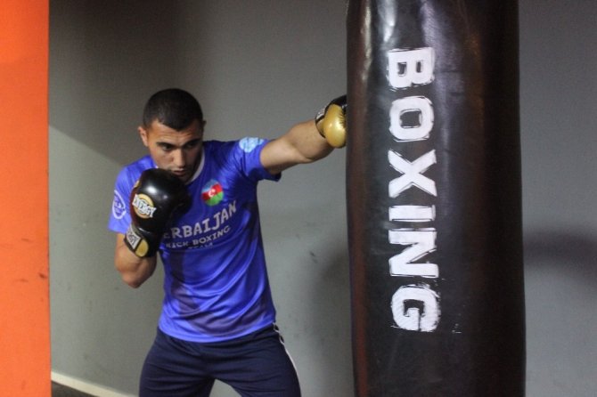 Azerbaycanlı Sporcu Aykhan Mammadov, Gençleri Savunma Sporlarına Teşvik Ediyor