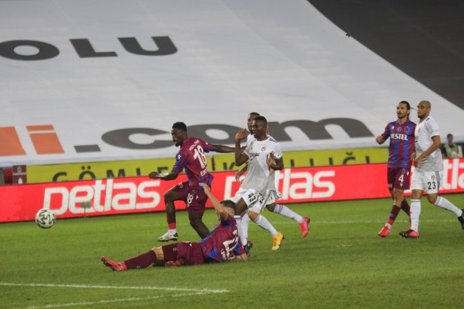 Süper Lig: Trabzonspor: 1 - Beşiktaş: 3 (Maç Sonucu)