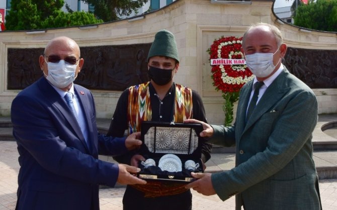 Trabzon’da Yılın Ahisi, Kalfası Ve Çırağı Ödüllerini Aldı