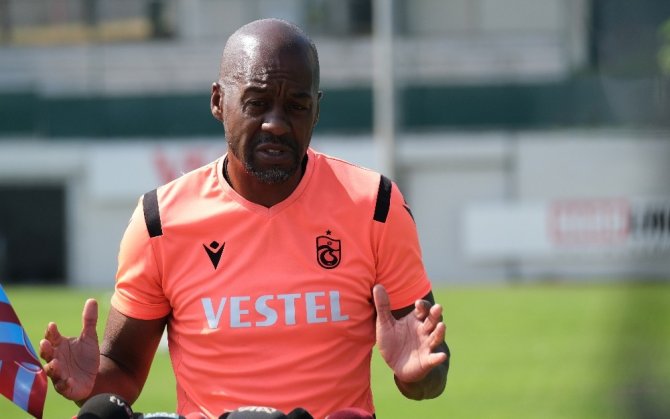 Eddie Newton: "Hata Ve Panik Transferi Yapmayacağız"