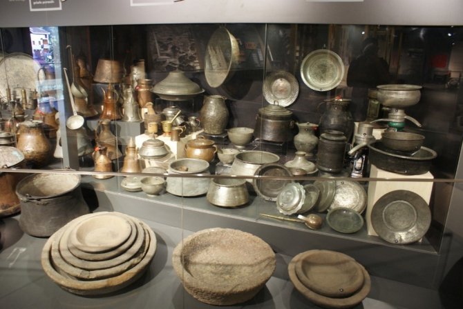 Uzungöl’de Bulunan Dursun Ali İnan Müzesi Sıra Dışı Yapısıyla Turistlerin İlgi Odağı Oldu