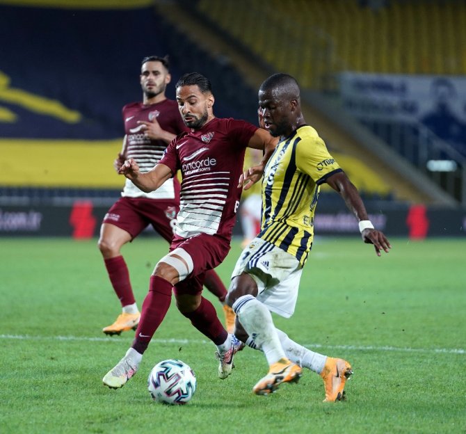 Fenerbahçe Sahadan Golsüz Eşitlikle Ayrıldı