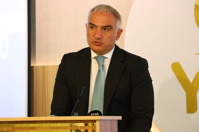 Bakan Ersoy: Türk Diasporasını Asimilasyondan Korumak Bütüncül Bir Strateji İle Mümkündür