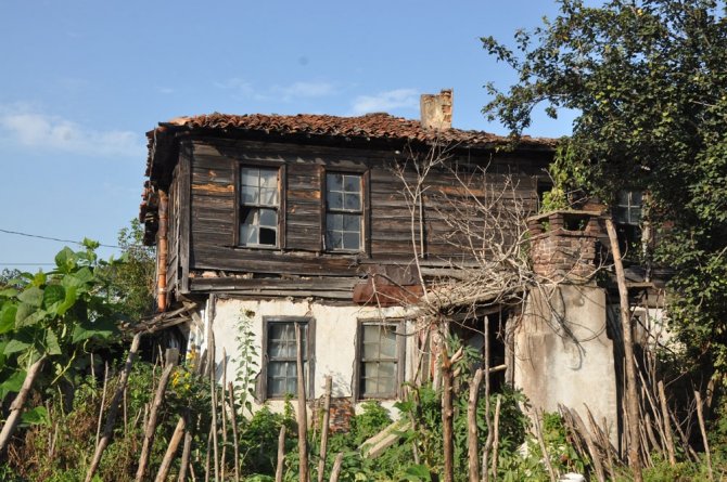 İstanbul’da Köylerine Gelenler Virüs Nedeniyle Şehir Merkezindeki Evlerine Dönmüyor