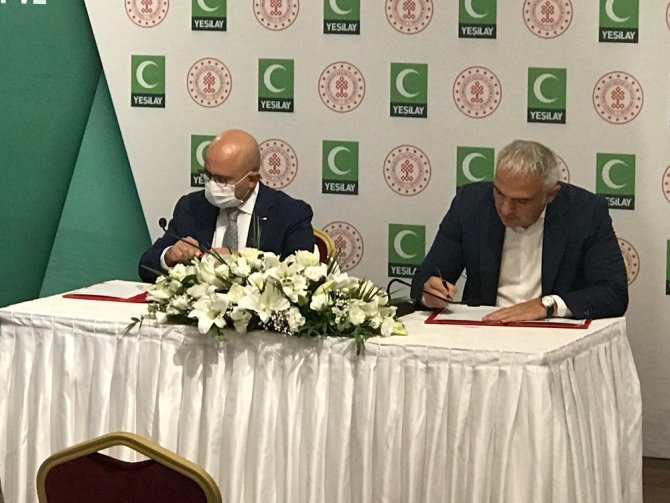 Kültür Ve Turizm Bakanlığı İle Yeşilay Bağımlılıkla Mücadele İş Birliği Protokolü İmzaladı