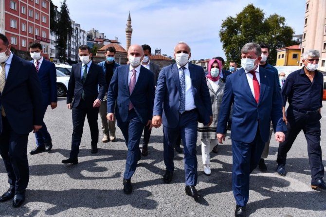 Ulaştırma Ve Alt Yapı Bakanı Adil Karaismailoğlu Trabzon’da Büyükşehir Belediyesi’nin Çalışmaları İle İlgili Bilgi Aldı