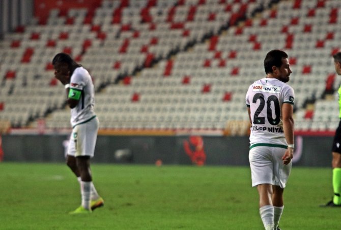 Fraport Tav Antalyaspor, Denizlispor’u 1-0 Mağlup Etti