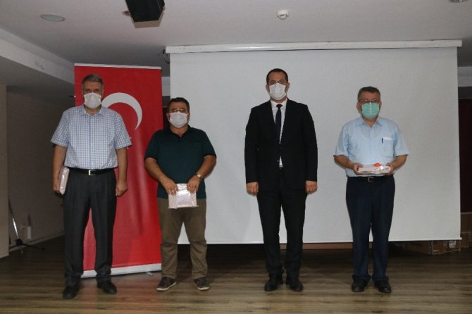 Akçaabat Belediyesi’nden Eğitime Tablet Desteği