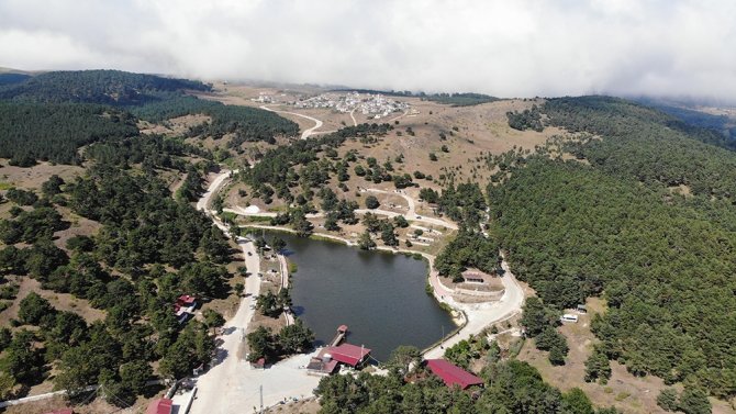 Eriklice Düzü Göleti Doğal Güzelliği İle Yoğun İlgi Görüyor