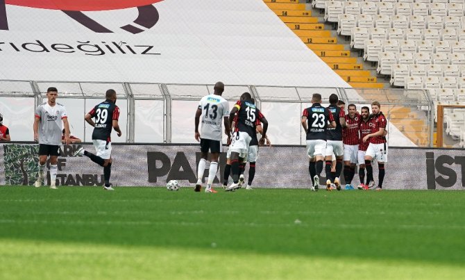 Beşiktaş Gençlerbirliği’ne 1-0 Yenildi