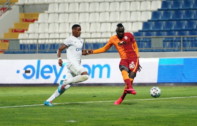 İlk Yarıda Tek Gol Var