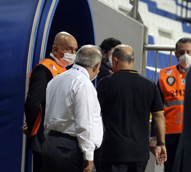 Fatih Terim: “Ben Galatasaray’ı Terk Etmedim, Oyunu Terk Ettim"