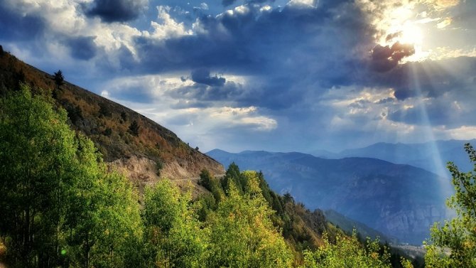 Gümüşhane Dağları Rengarenk