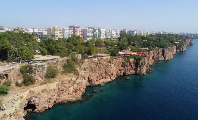 Dünyaca Ünlü Falezlere Yakışmayan Görüntüler