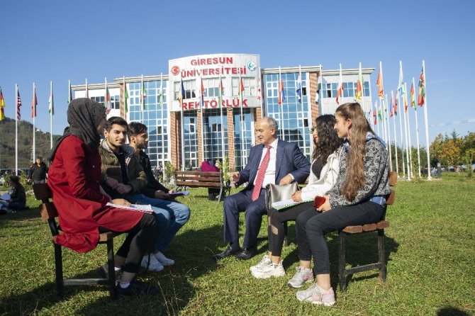 Giresun Üniversitesi Hem Başarıda Hem De Tercihte Yükseliyor
