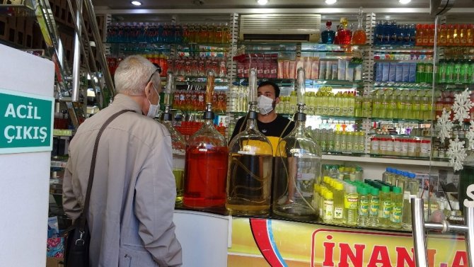 Korona Virüs Salgını İle Trabzon’da Kolonya Üreticisi Artınca Eski Üreticiler Bu Durumdan Olumsuz Etkilendi