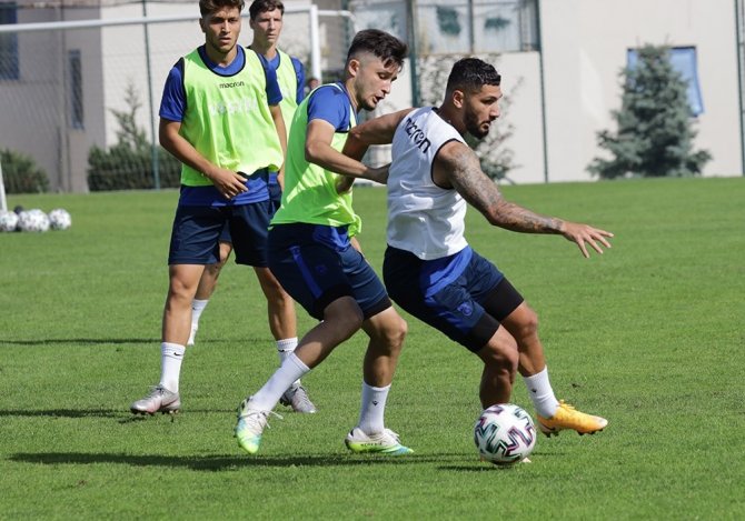 Trabzonspor, Bb Erzurumspor İle Oynayacağı Maçın Hazırlıklarını Tamamladı