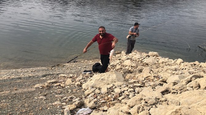 Karslı Amatör Balıkçılardan Belgesel Tarzında Balık Avı