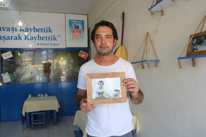 Kanserden Kaybettiği Kızının Anılarını Açtığı Köftecide Yaşatıyor