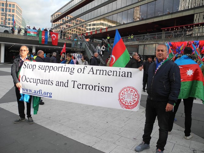 İsveç’te Ermenistan’ın Azerbaycan’a Saldırıları Protesto Edildi