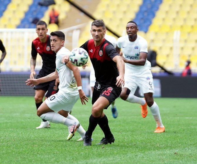 Karagümrük Kasımpaşa İle 1 -1 Berabere Kaldı