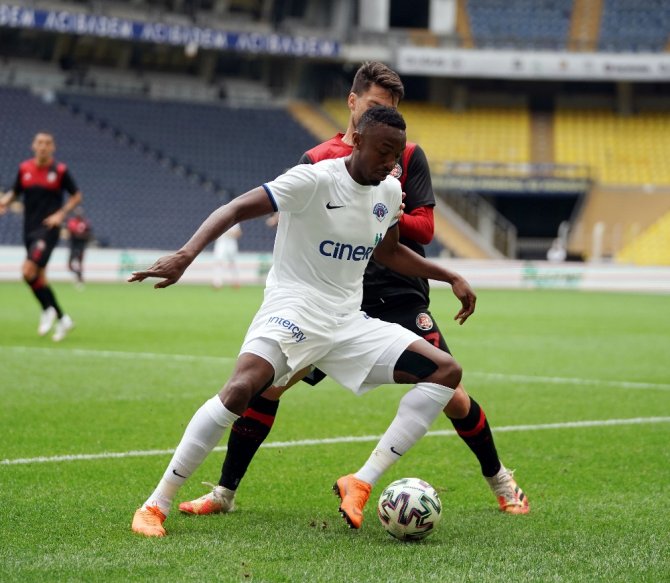 Karagümrük Kasımpaşa İle 1 -1 Berabere Kaldı