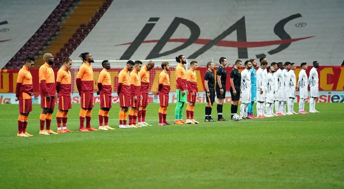Süper Lig: Galatasaray: 0 - Aytemiz Alanyaspor: 0 (Maç Devam Ediyor)